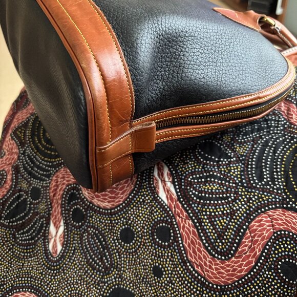 Authentic Vintage Dooney & Bourke Leather Dark Blue Domed Satchel Bag - R144 BL - Picture 4 of 12